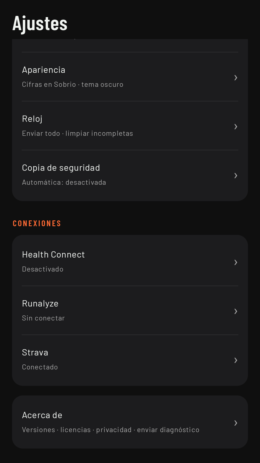 La pestaña Ajustes, abajo: Conexiones (Health Connect, Runalyze y Strava) y Acerca de